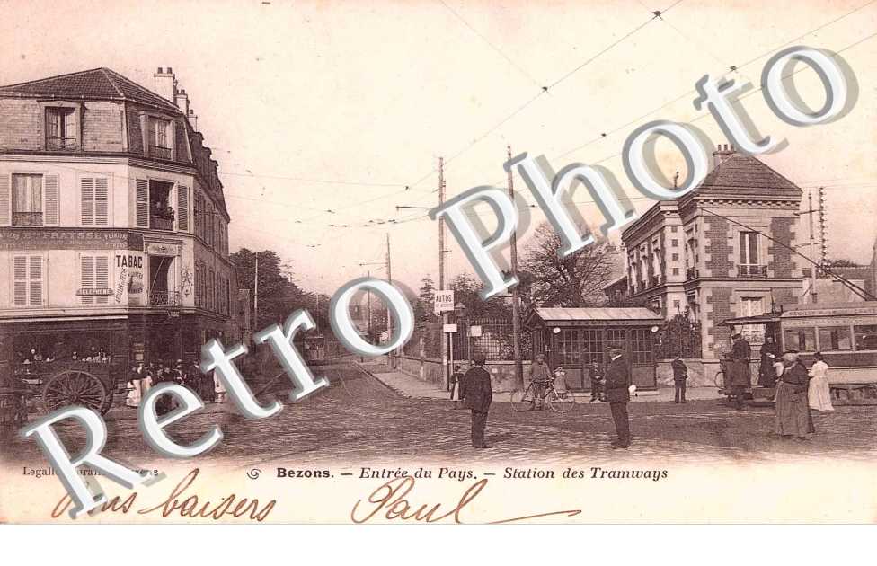 Entree du pays - Station des tramways