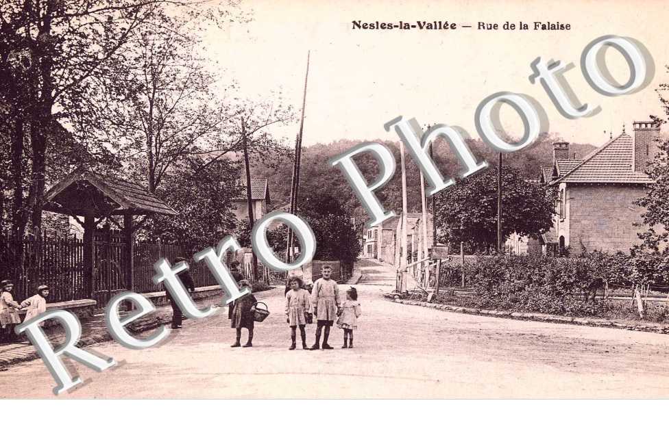 Rue de la Falaise