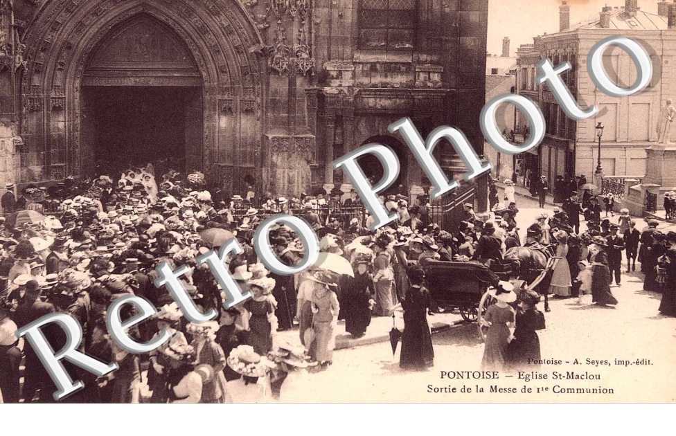 Eglise Saint Maclou, Sortie de la Messe