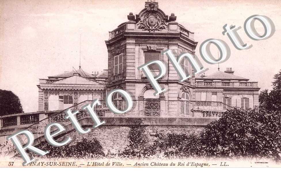 Ancien château du Roi d&#039;Espagne, Hôtel de ville
