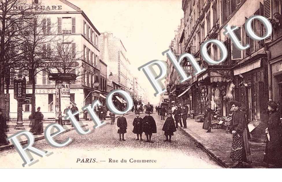 RUE DU COMMERCE