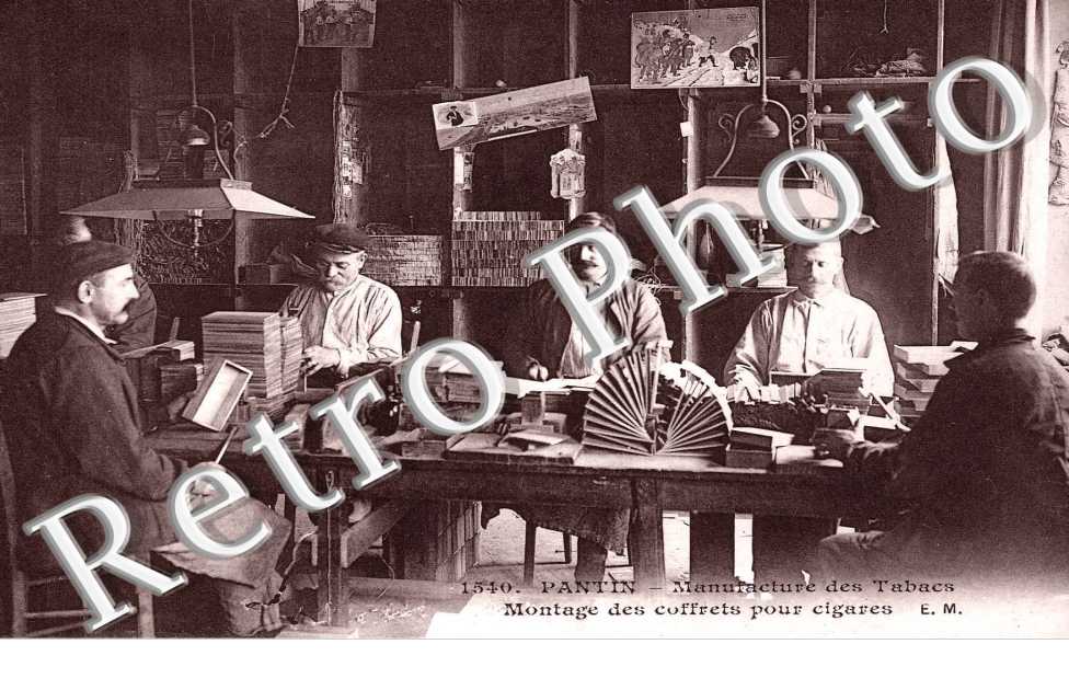 Manufacture des tabacs - Montage des coffrets pour cigares