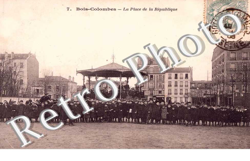 LA PLACE DE LA REPUBLIQUE