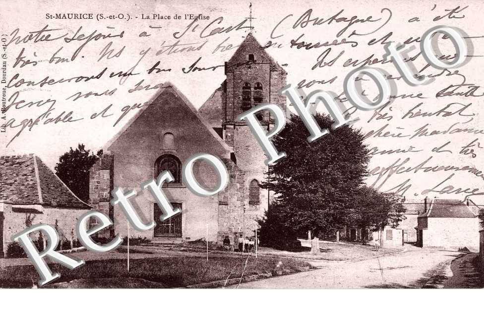 LA PLACE DE L'EGLISE