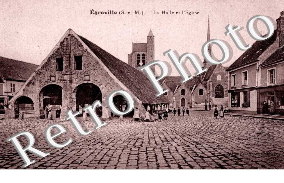 La halle et l&#039;eglise  