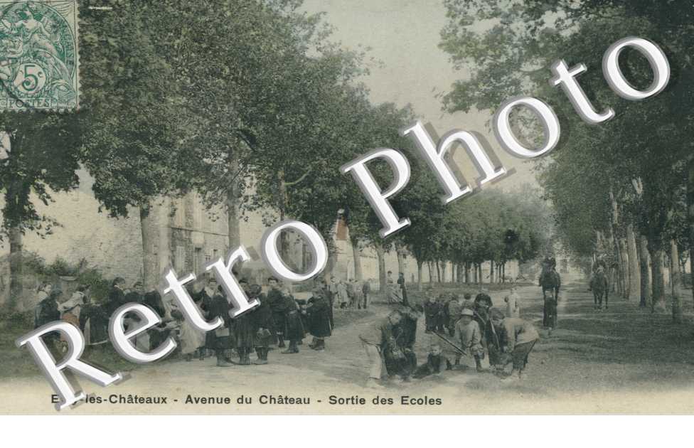 Avenue du chateau - Sortie des ecoles  (couleur)