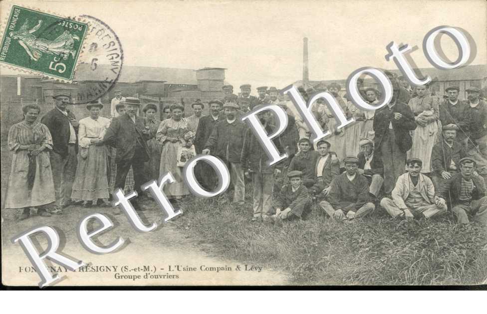 L'usine Compain & Levy - groupe d'ouvriers