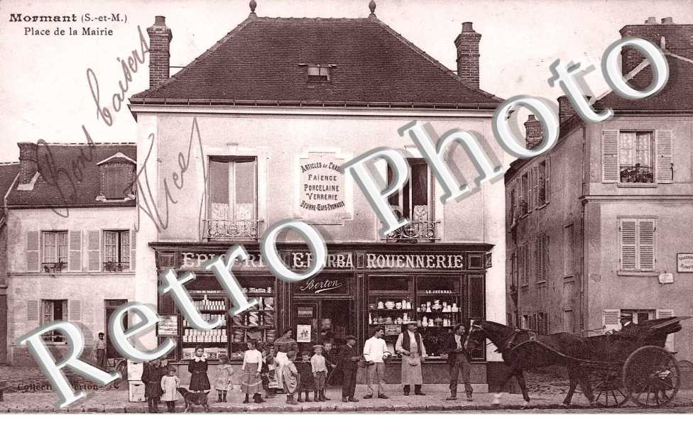 Place de la mairie  - Epicerie E. Barba - attelage de cheval
