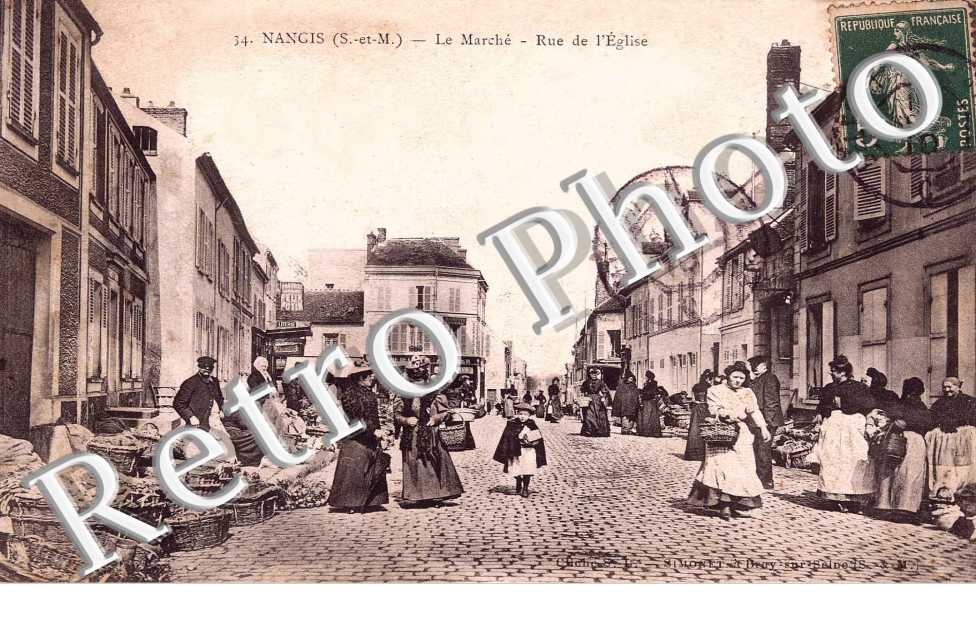 LE MARCHE RUE DE L'EGLISE