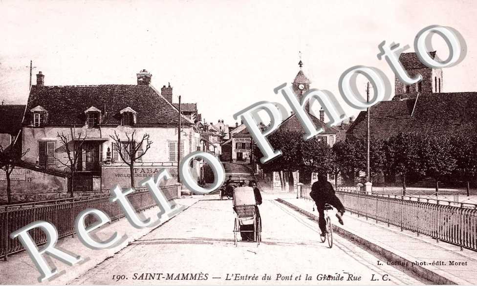L&#039;entree du pont et la grande rue