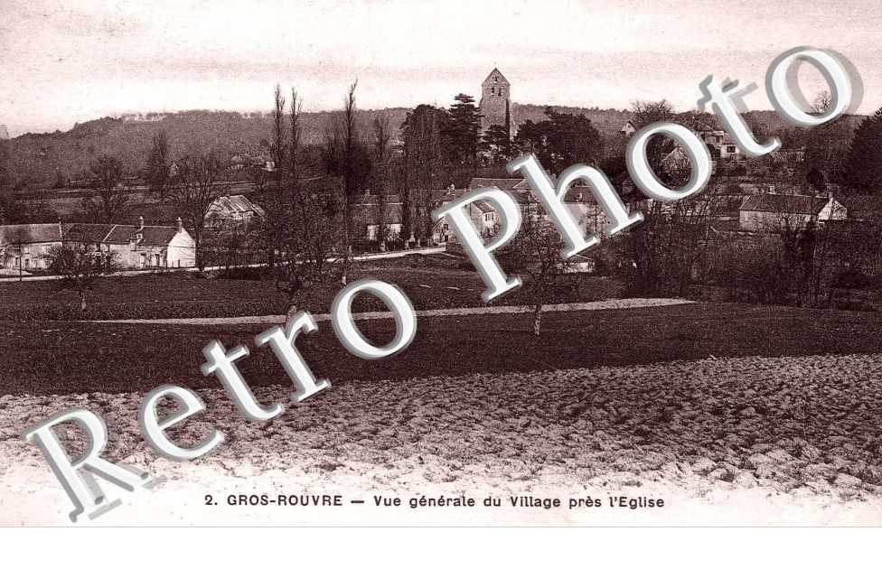 vue generale du village pres l&#039;eglise
