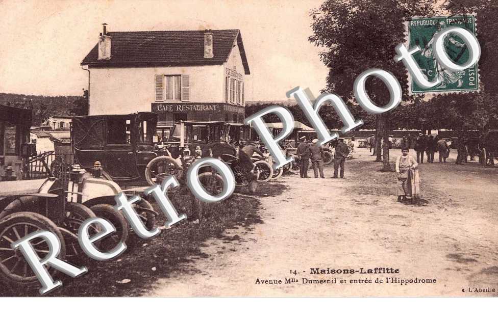 AVENUE MLLE DUMESNIL et entree de l'Hippodrome