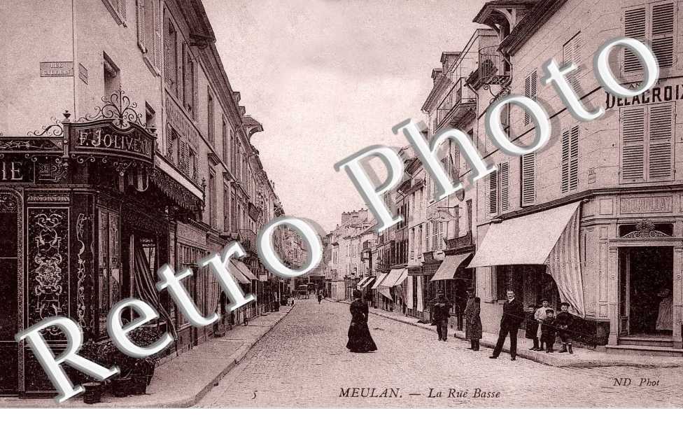 LA RUE BASSE