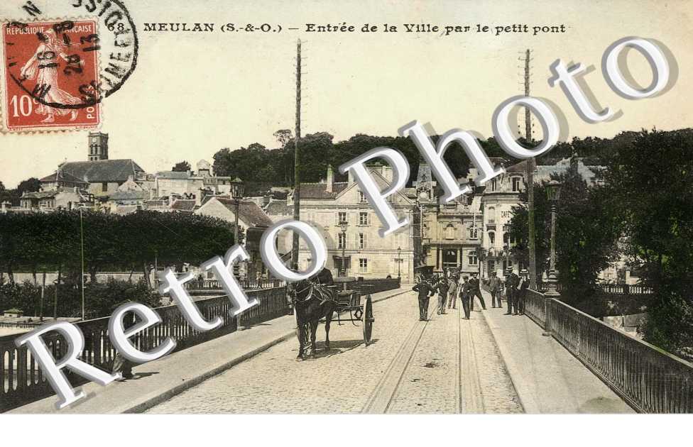Entree de la Ville par le Petit Pont