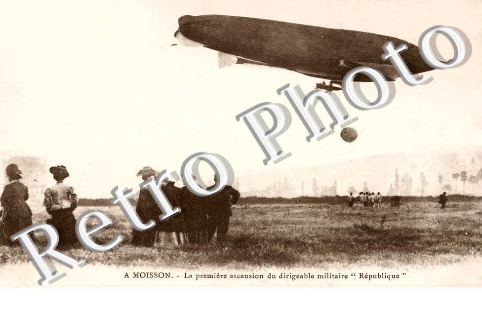 Premiere ascension du dirigeable militaire "Republique"