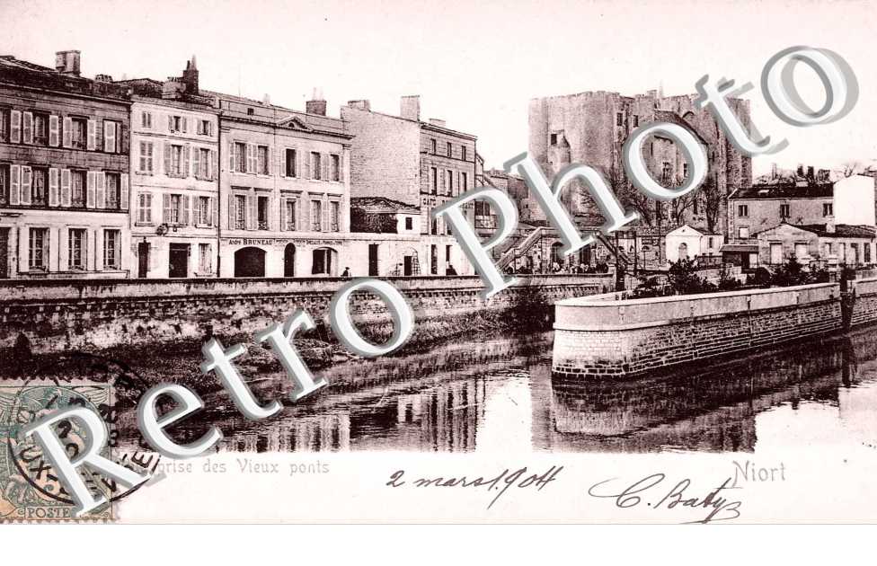 Vue prise des Vieux Ponts