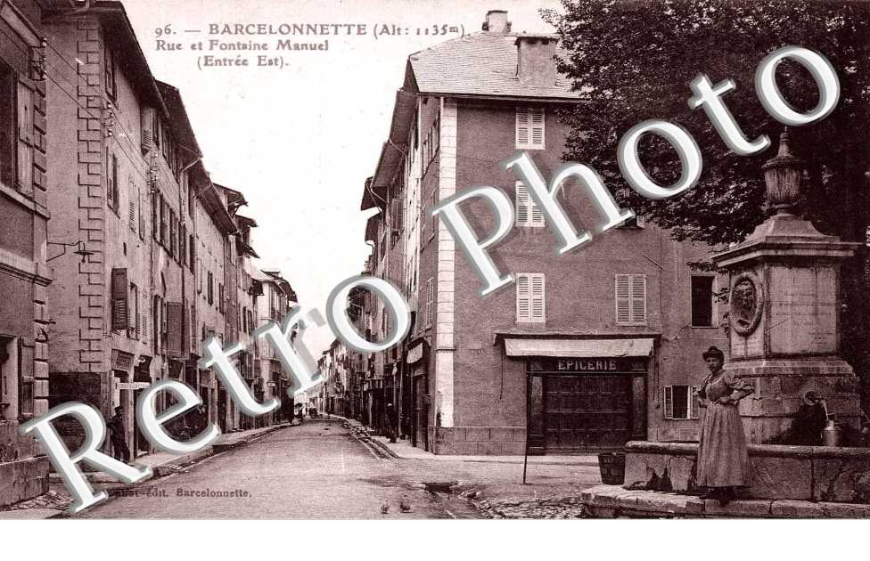 Rue et fontaine Manuel