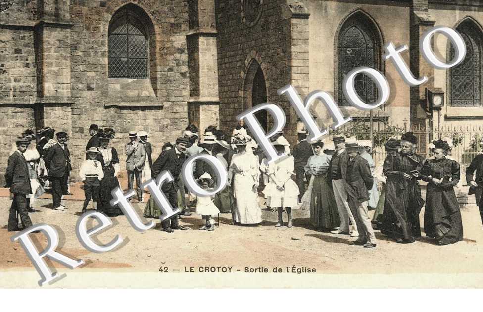 Sortie de l'eglise (couleur)