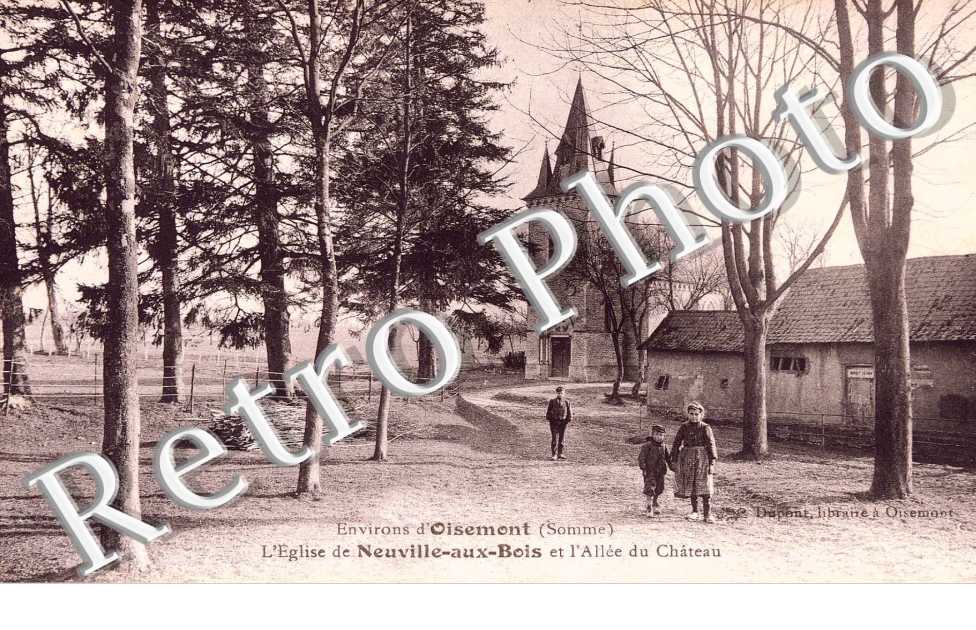 L&#039;Eglise et l&#039;Allee du Chateau