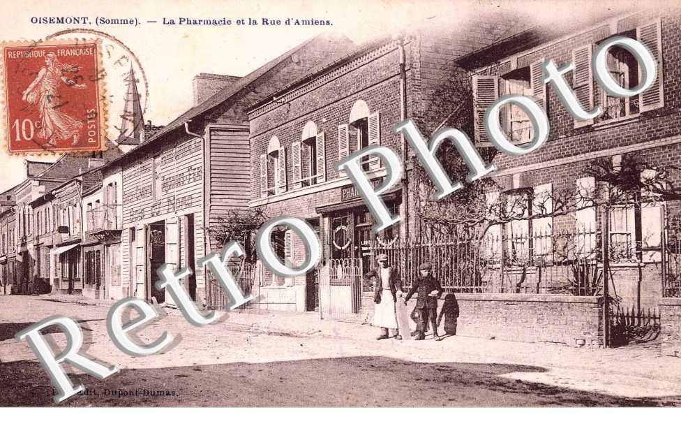 la pharmacie et la rue d&#039;Amiens