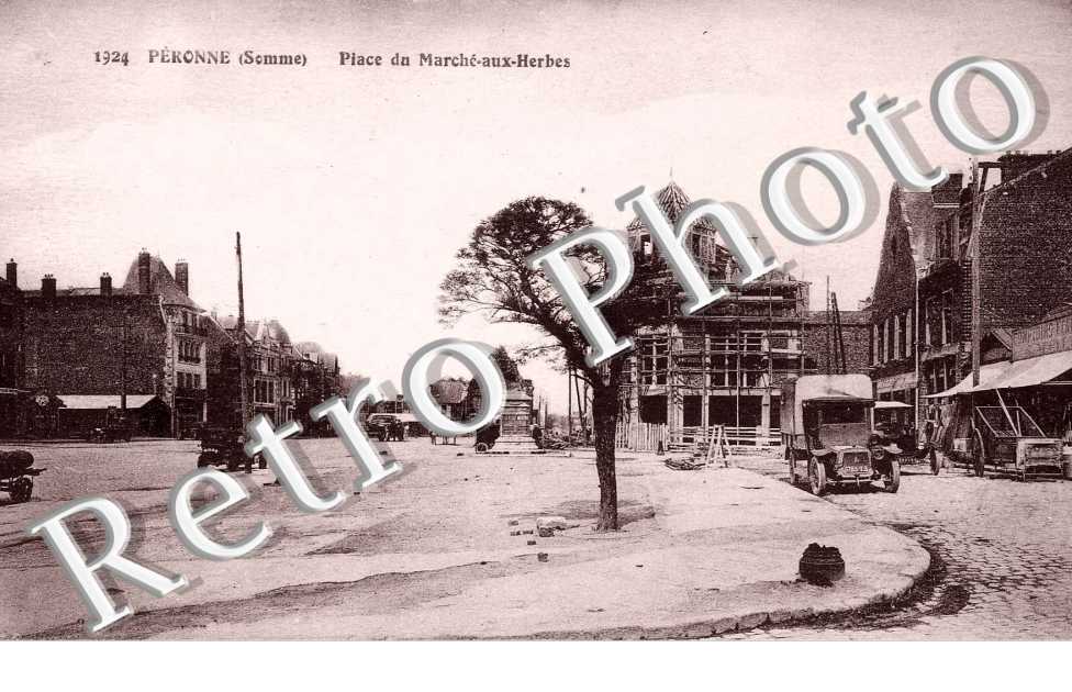 PLACE DU MARCHE AUX HERBES