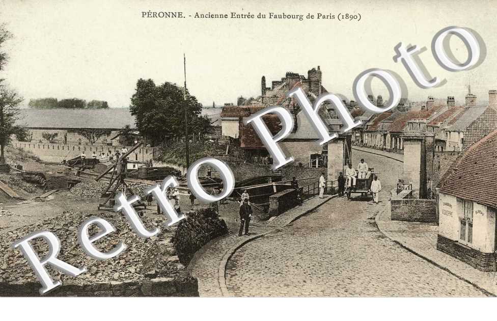 Ancienne entree du Faubourg de Paris 1890 (couleur)