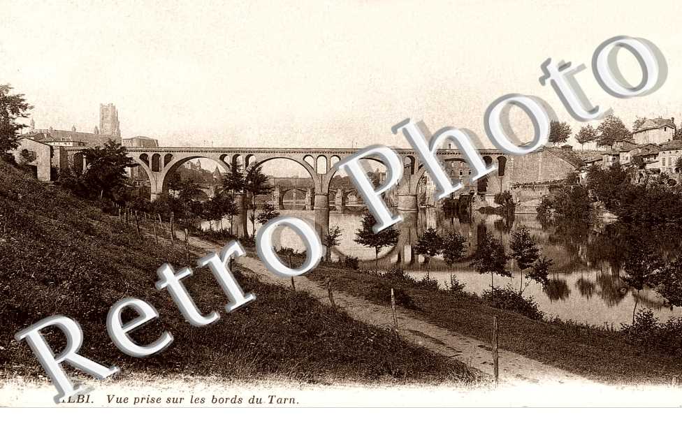 Vue prise sur les bords du Tarn