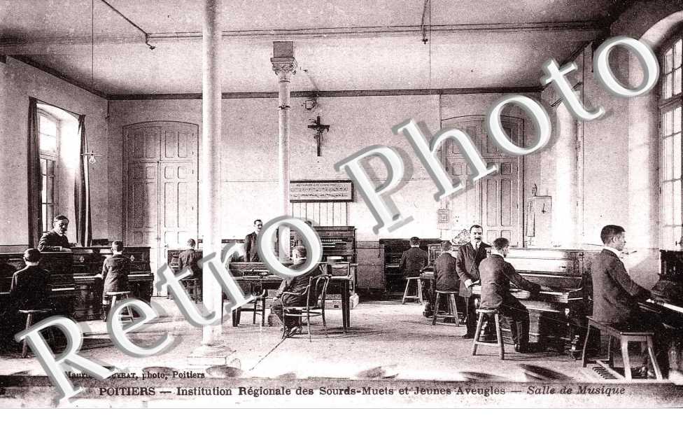 SALLE DE MUSIQUE 