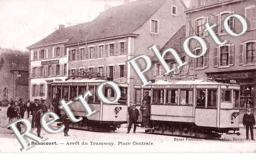 Arret du tramway, Place Centrale