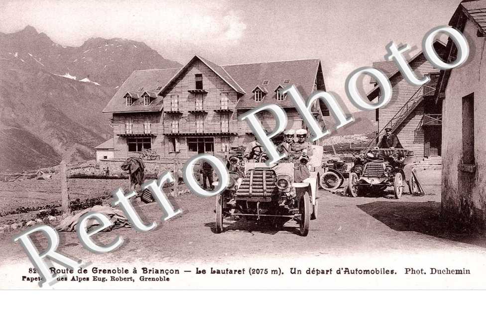 ROUTE DE GRENOBLE A BRIANCON un depart d&#039;automobile