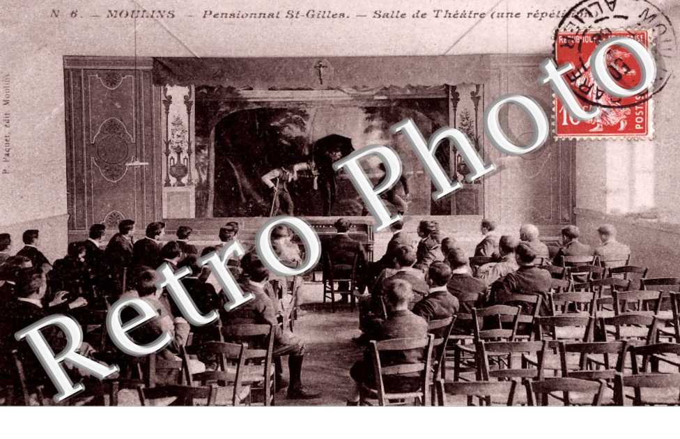 Pensionnat St. Gilles - Salle de Theatre (une repetition)