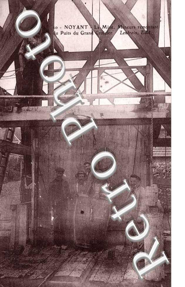 la mine, mineurs remontant du puit du Grand Croizier