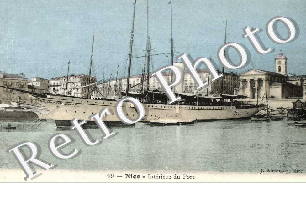 Interieur du Port