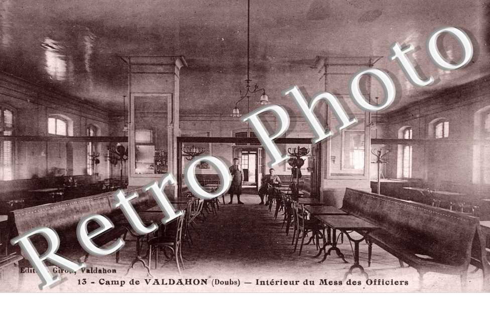 camp, interieur du mess des officiers