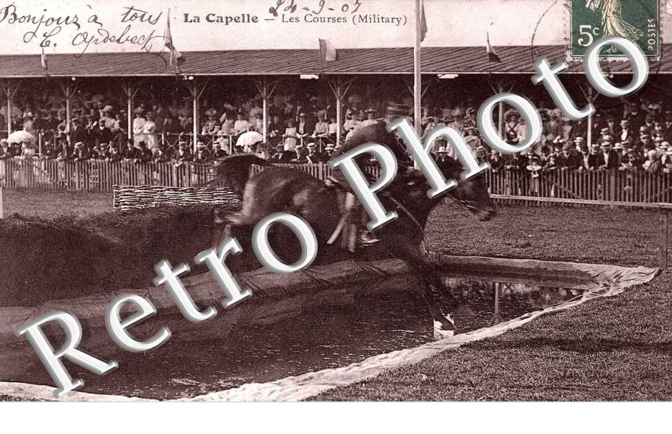 Les courses hippiques (military)