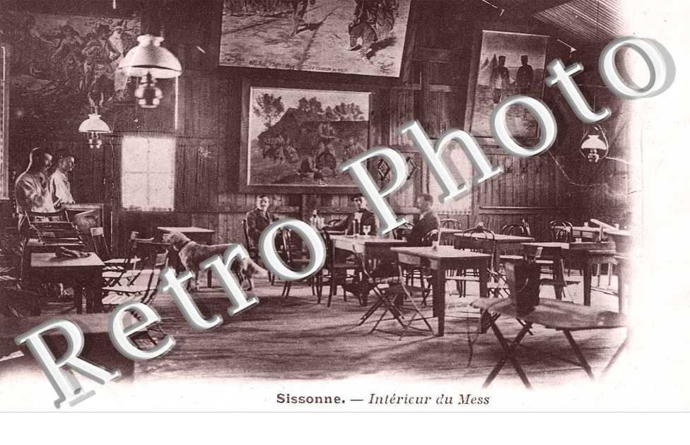 INTERIEUR DU MESS 