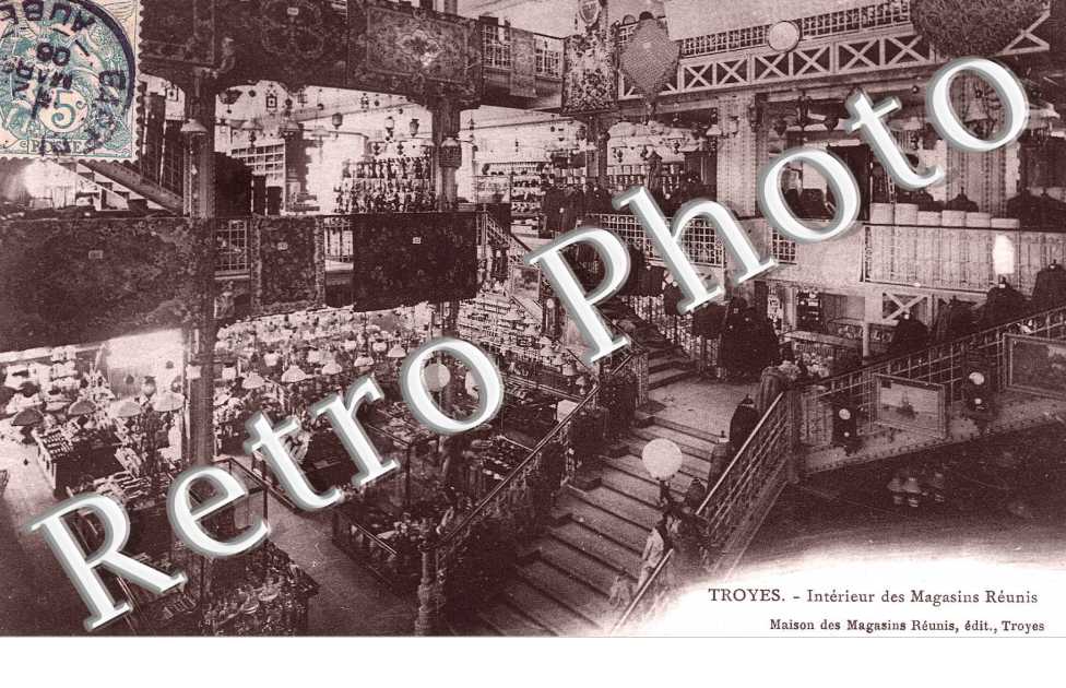 interieur des Magasins Reunis