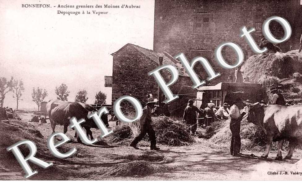 Anciens greniers des moines d&#039;Aubrac - depiquage a la vapeur