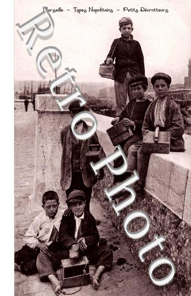 TYPES NAPOLITAINS PETITS DECROTTEURS