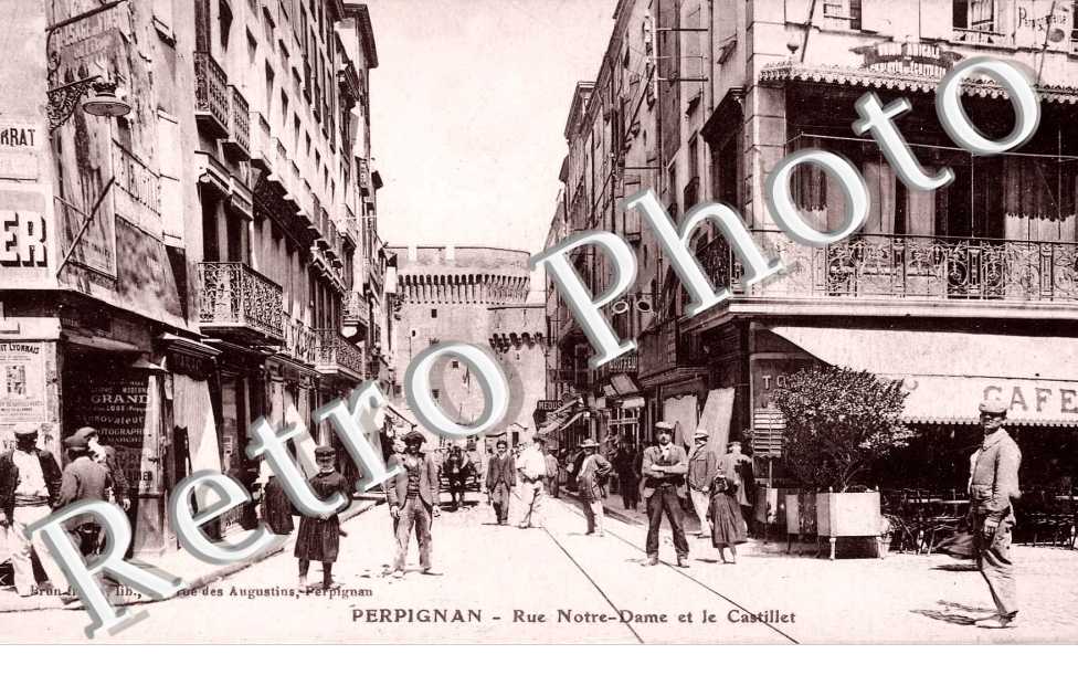 Rue notre dame et le castillet