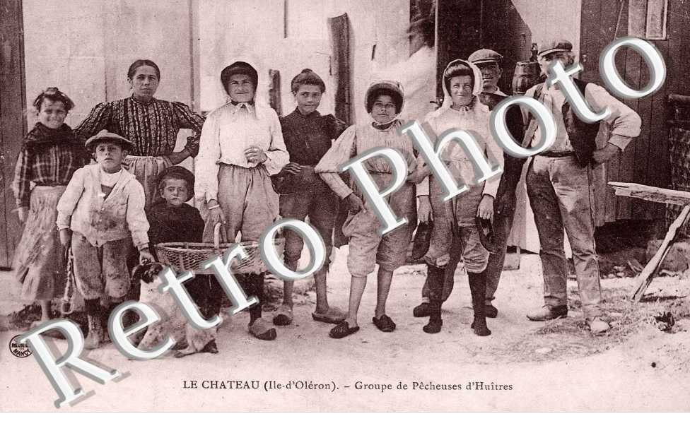 LE CHATEAU- Groupe de Pêcheuses d&#039;Huitres