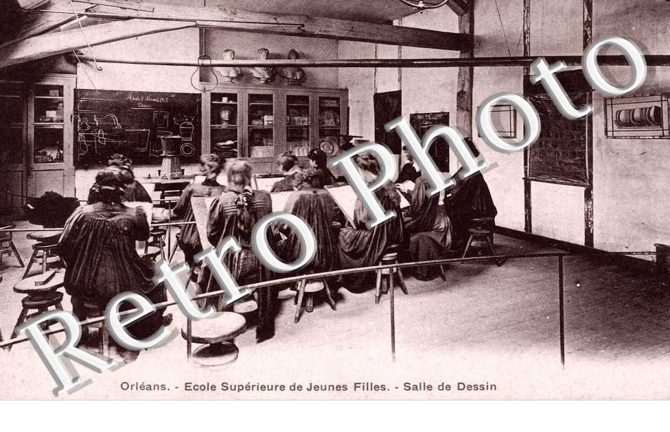 Ecole superieure de jeunes filles, dessin