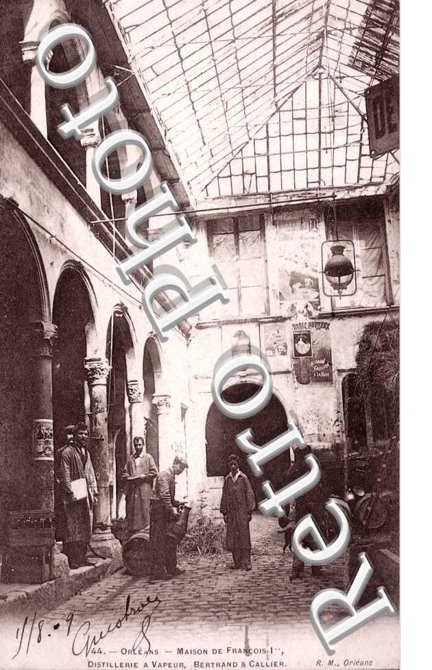 Maison de François I, Distillerieà vapeur Bertrand & Callier