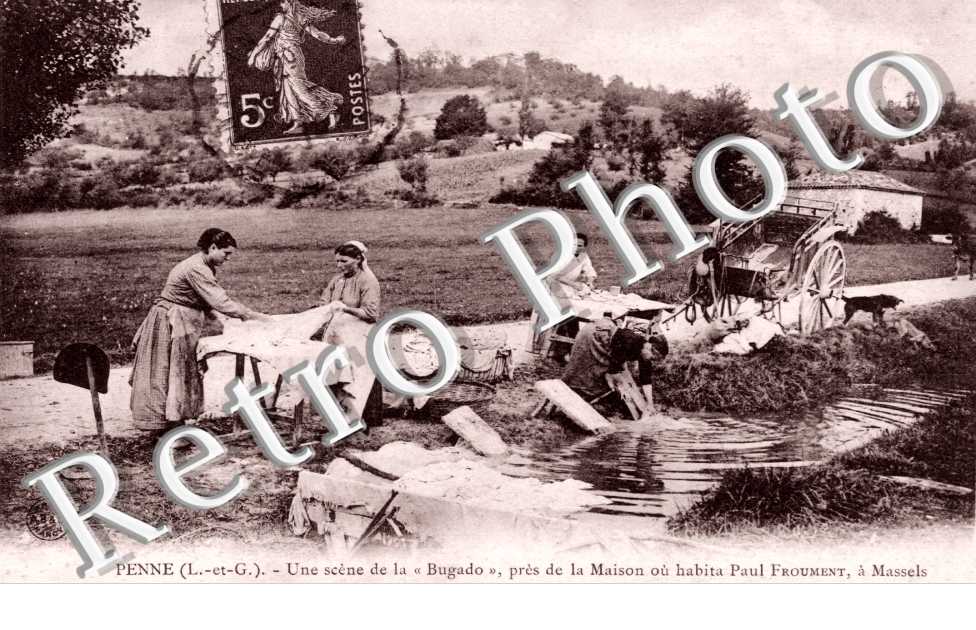 Penne, Une scene de la " Bugado ", pres de la Maison ou habita Paul Froument, a Massels