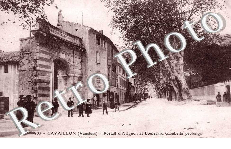 Portail d&#039;Avignon et Boulevard Gambetta Prolonge