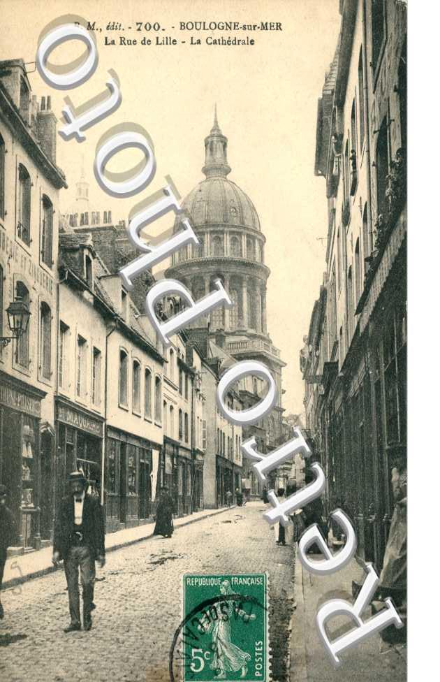 LA RUE DE LILLE La Cathedrale