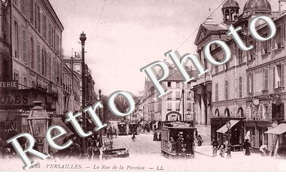 LA RUE DE LA PAROISSE