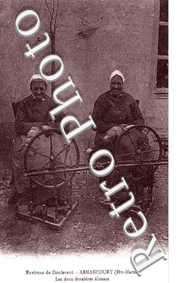 Les deux dernieres fileuses