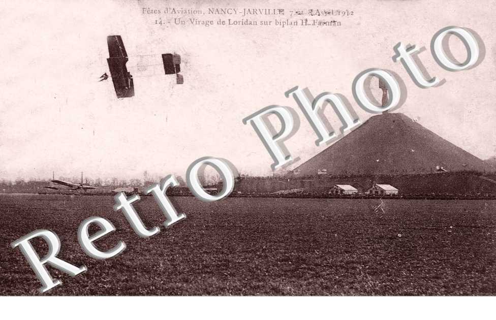 Fetes d'Aviation 7 et 8 avril 1912 Un virage de Loridan sur Biplan H. Farman