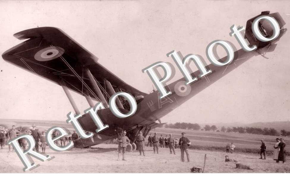 Avion et militaires allemands